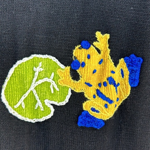 Jack B Quick Short Sleeve Frog Design Sweater - Picture 8 of 10